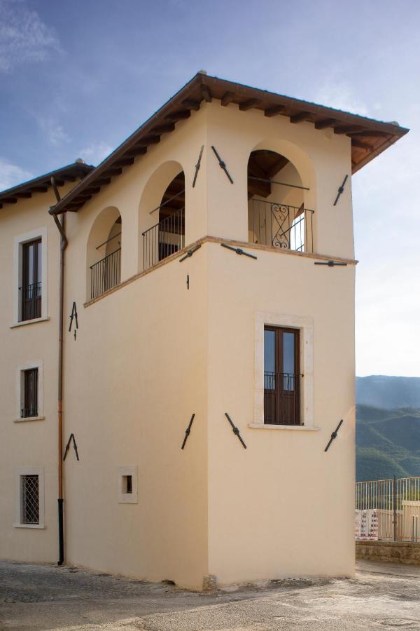 Residenza Cappelli - Affittacamere San Demetrio ne' Vestini Bagian luar foto